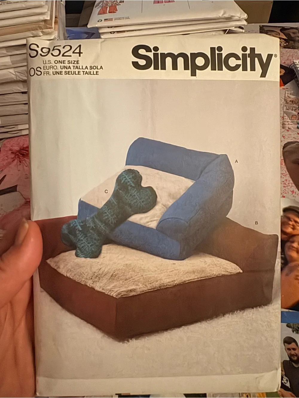 BN UNCUT SIMPLICITY 9524 OS SEWING PATTERNS PETS ACCESSORIES